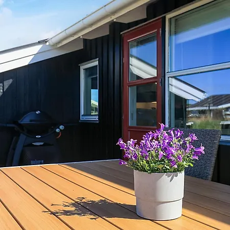 6 Person In Дом отдыха