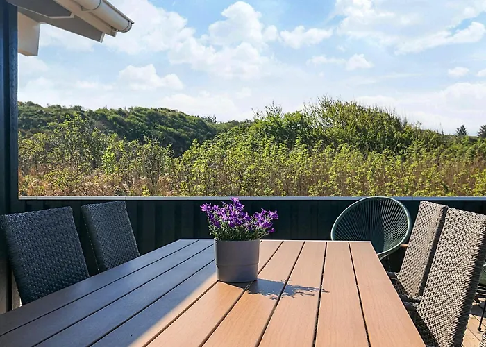 Дом отдыха 6 Person In *